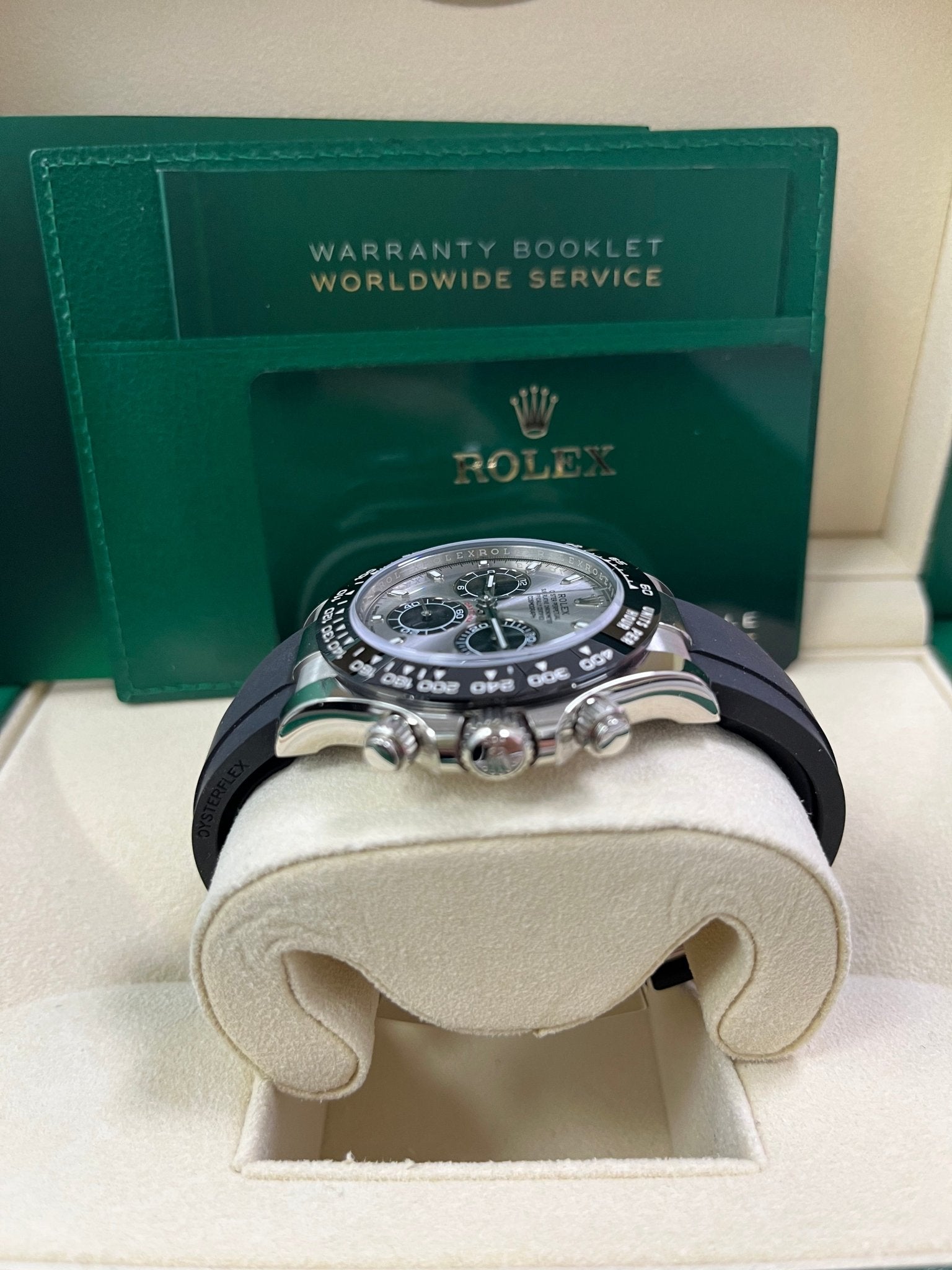 rolex-daytona-40-white-gold-