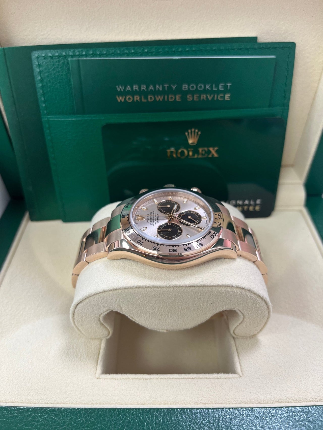 Rolex Daytona 40mm/ 18k Rose Gold/ 2021 Sundust Index Cosmograph Dial/ Black Sub-dials (Ref# 116505) - WatchesOff5thWatch