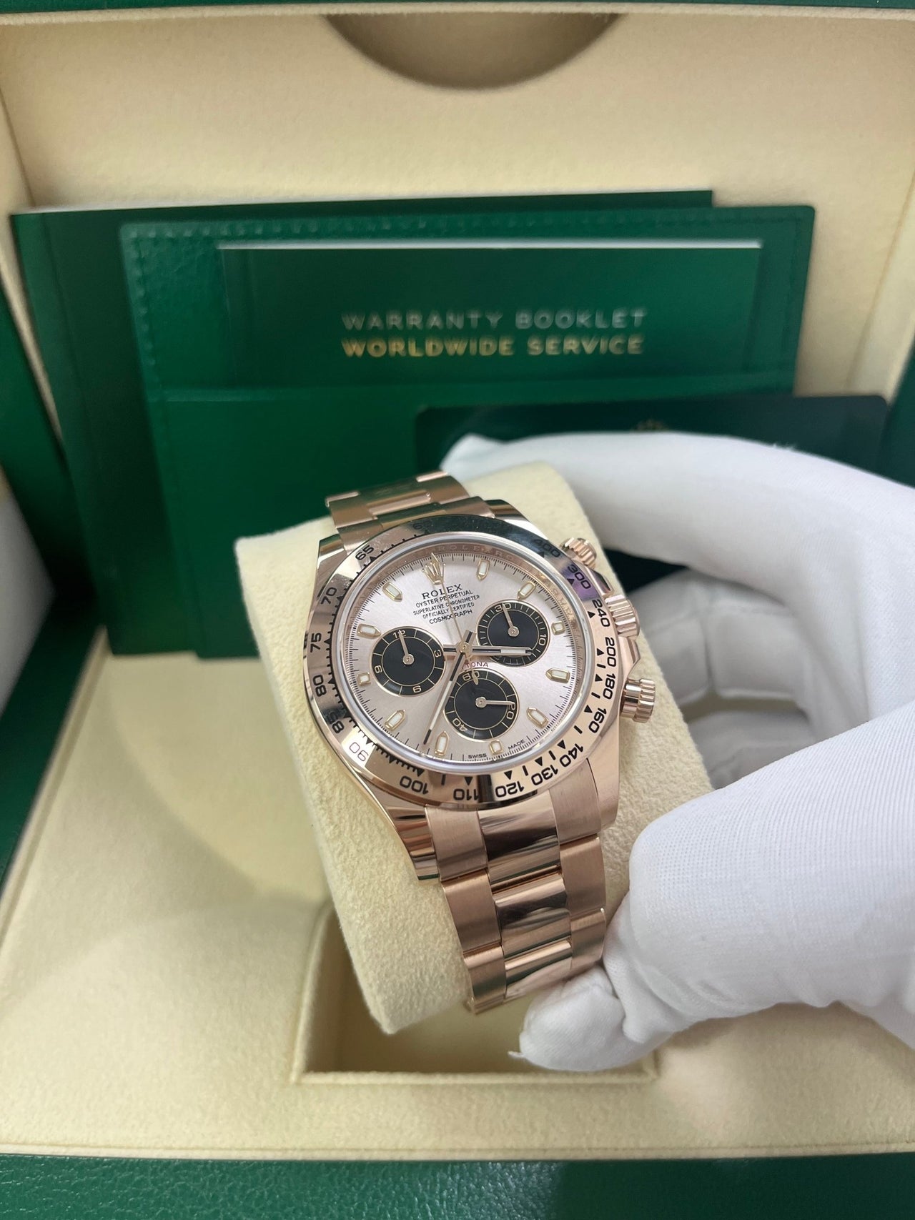 Rolex Daytona 40mm/ 18k Rose Gold/ 2021 Sundust Index Cosmograph Dial/ Black Sub-dials (Ref# 116505) - WatchesOff5thWatch