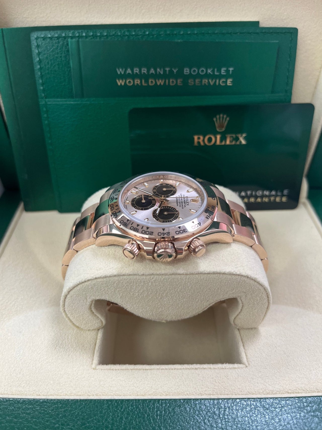 Rolex Daytona 40mm/ 18k Rose Gold/ 2021 Sundust Index Cosmograph Dial/ Black Sub-dials (Ref# 116505) - WatchesOff5thWatch