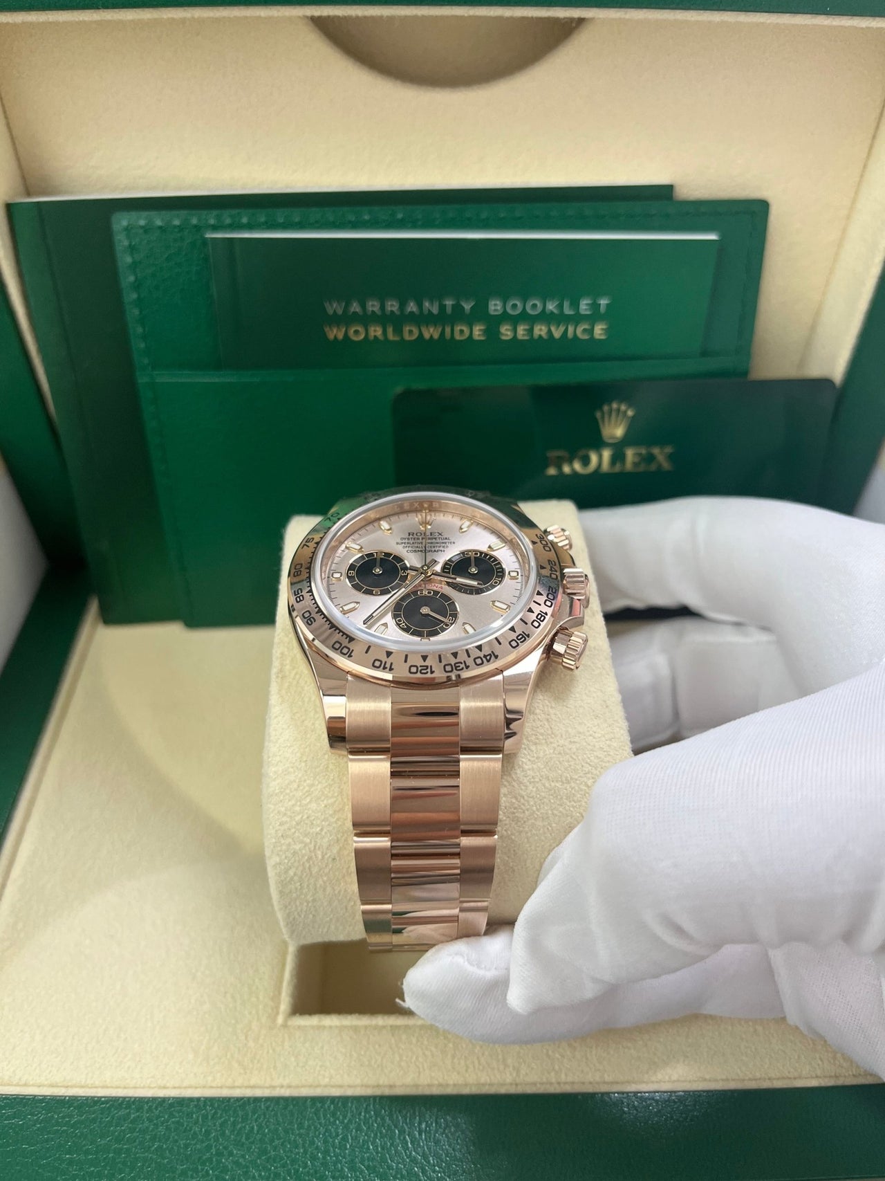 Rolex Daytona 40mm/ 18k Rose Gold/ 2021 Sundust Index Cosmograph Dial/ Black Sub-dials (Ref# 116505) - WatchesOff5thWatch