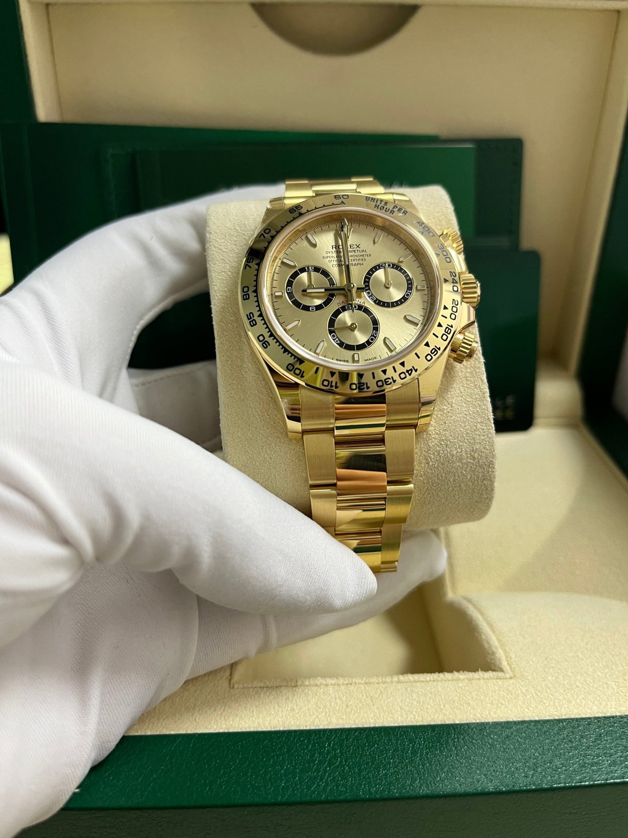 Rolex Daytona Cosmograph Daytona Golden Index Dial Oyster Bracelet 126508 - WatchesOff5th