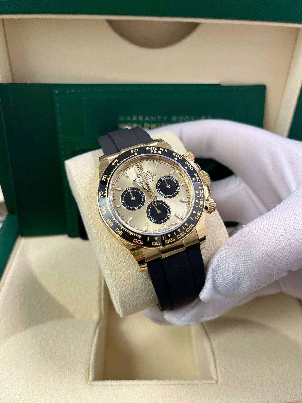 Rolex Daytona Yellow Gold Golden And Black Index Dial Oysterflex Strap 126518ln - WatchesOff5th